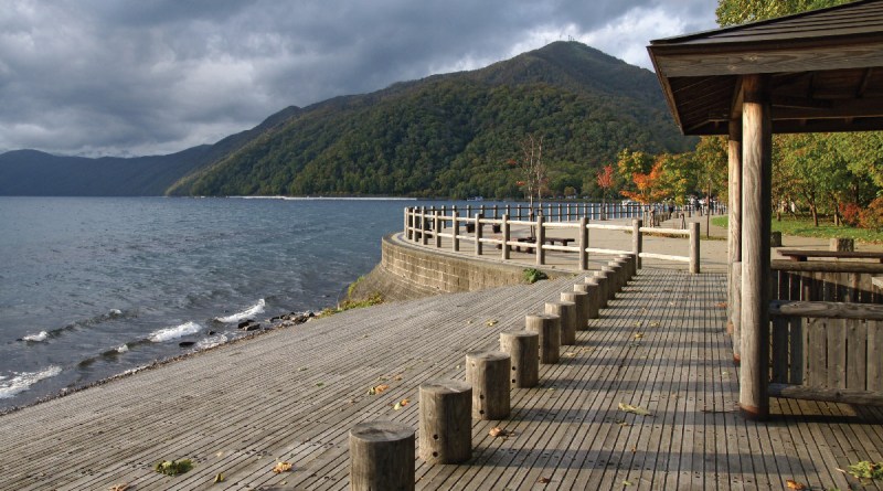 Danau Penuh Ketenangan Di Jepang, Danau Shikotsu